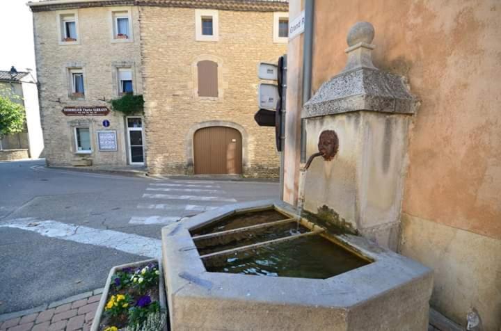 Villa Provencale Face Au Luberon Cabrières-dʼAvignon Exterior foto